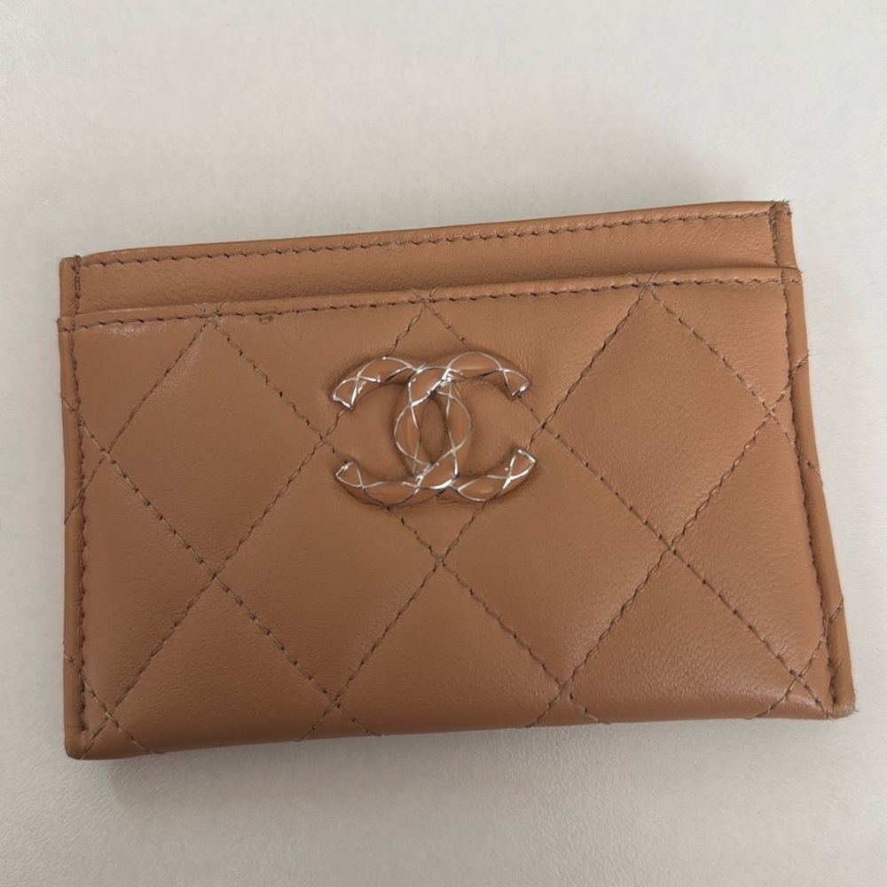 Chanel 19 Card Holder